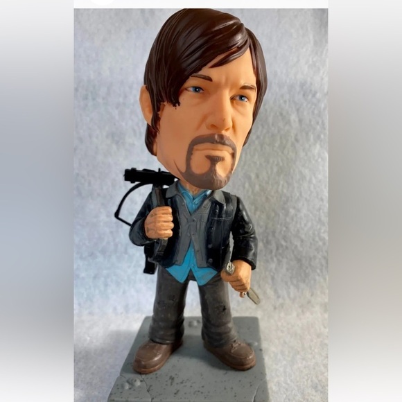 Funko Wacky Wobbler 2014 AMC Walking Dead DARYL DIXON 7.5" Bobblehead - Picture 1 of 5
